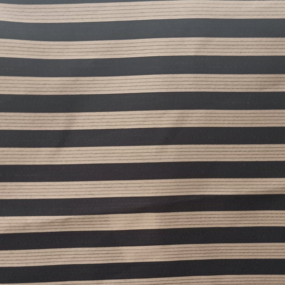 55%Polyester 35%Nylon 10%Metallic