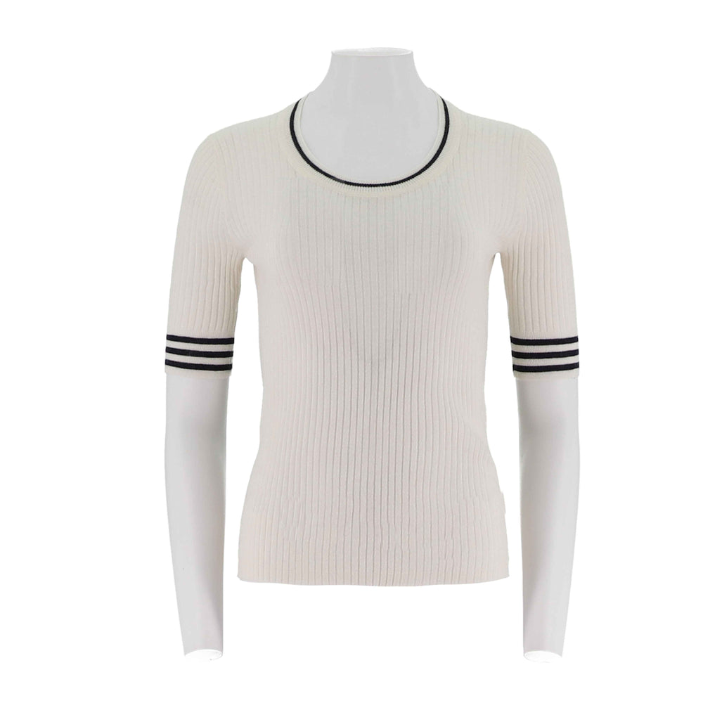 Round Neck Lightweight Knitted Pullover Sweater